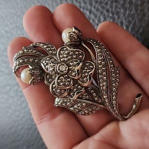 VTG Kenneth Jay Lane for Avon brooch